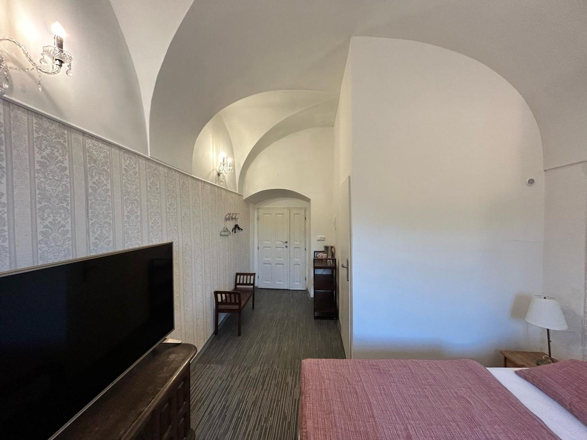 Rezidence Napoleon Apartment Loket Exterior photo